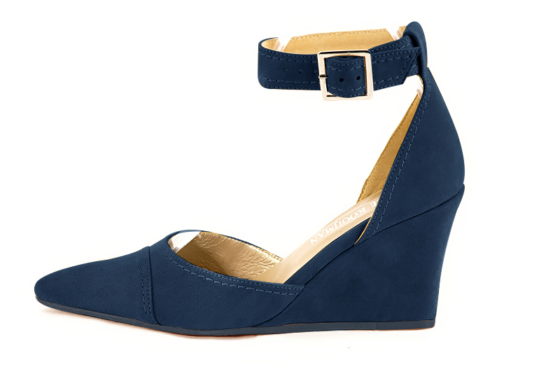 Navy blue women's open side shoes, with a strap around the ankle. Tapered toe. High wedge heels. Profile view - Florence KOOIJMAN